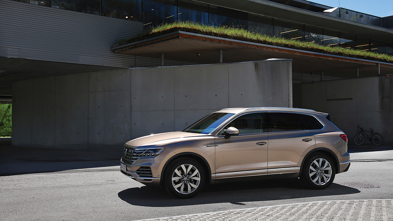 VW Touareg _LR_DB2018AU00499_large NZGM VW Touareg